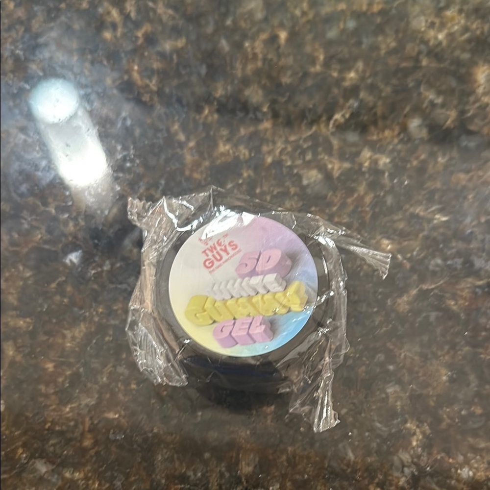 Two Guys 5D White Gummy Gel 0.5 fl oz New Never Opened